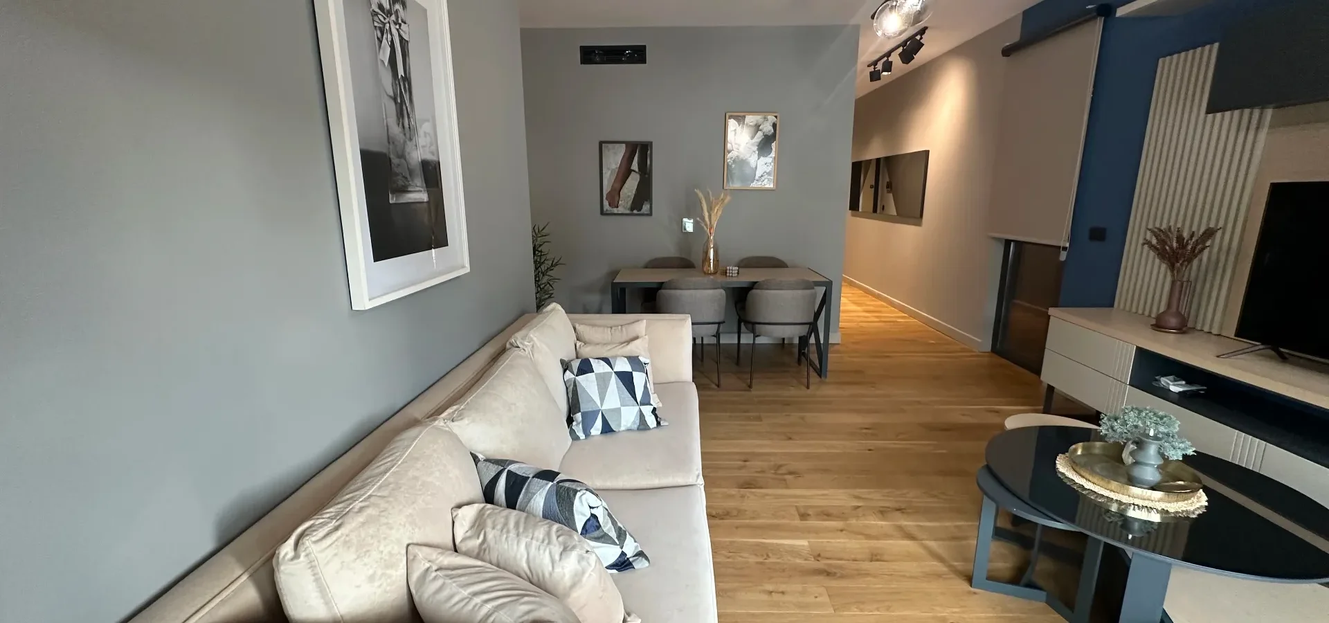 Tivat’ta Porto Montenegro’ya Yürüme Mesafesinde 2+1 Tam Mobilyalı Daire – 65,5 m²