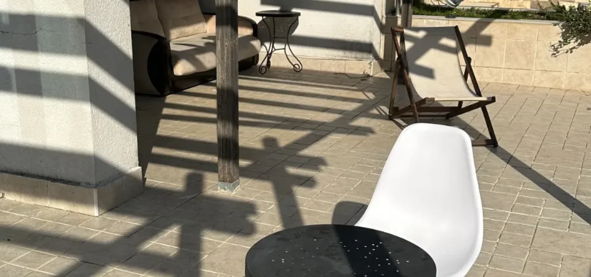 Kotor Dobrota’da Buena Vista’da Deniz ve Havuz Manzaralı 2+1 Daire