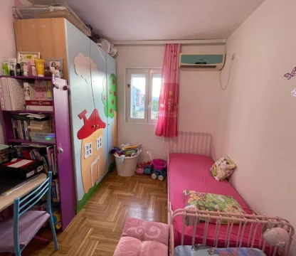 2+1 квартира 70 м2 с парковкой в Подгорице