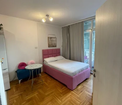 2+1 квартира 70 м2 с парковкой в Подгорице