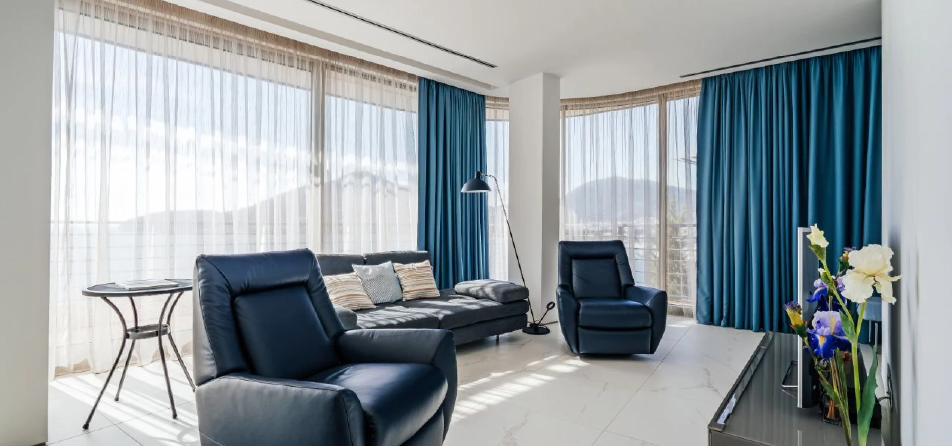 Budva Dukley Gardens, da satılık 2+1  villa